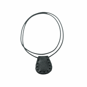 קמע נ נח בצבע שחור